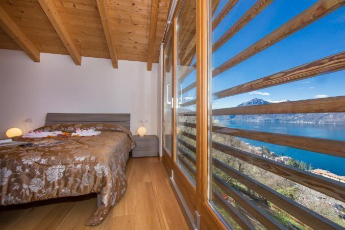 Apartment With Breathtaking View A1 Bellano Bagian luar foto